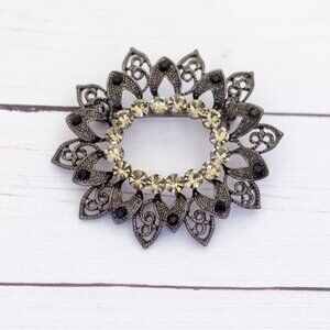 Vintage Intricate Floral Silver Tone Intricate Brooch - S36